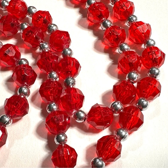 Festive Red Necklace Stretch Bracelet & Dangle Earrings Set Great Holiday Gift - Picture 6 of 7